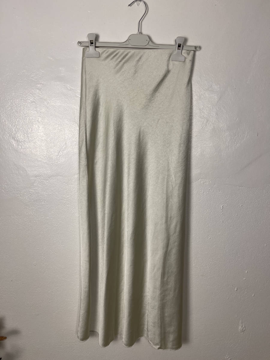 Satin Rock Amy